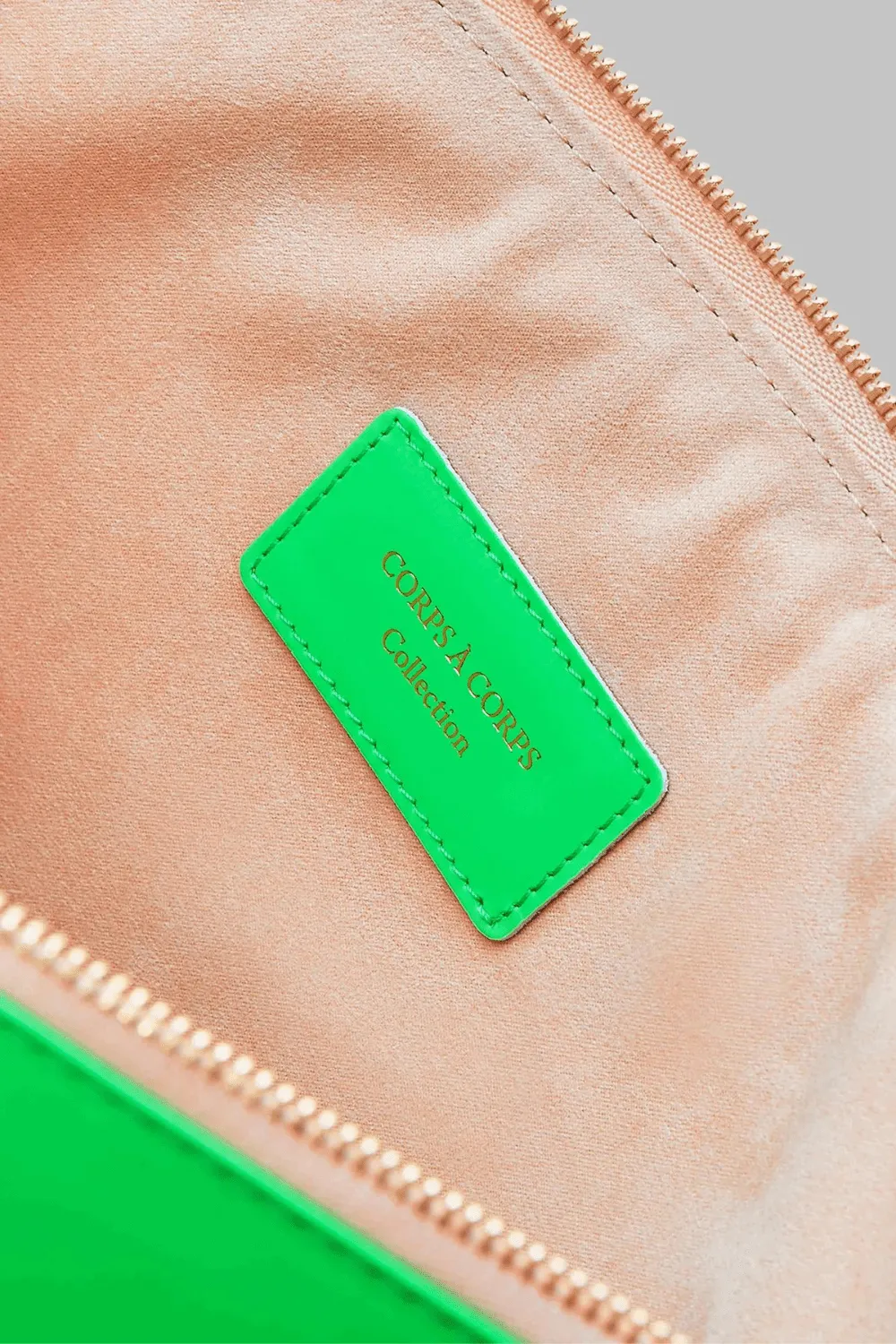 Corps à Corps Leather Pouch Green